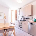 Bright And Confortable In Downtown Blm * Bormes-les-Mimosas
