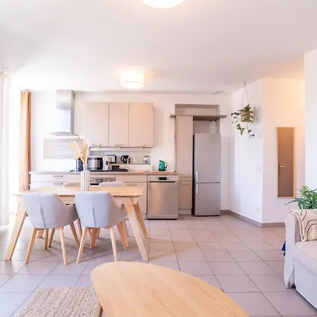 Bright And Confortable In Downtown Blm * Bormes-les-Mimosas