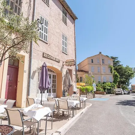 Bright And Confortable In Downtown Blm