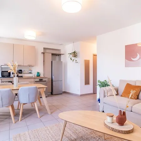 Appartement Bright And Confortable In Downtown Blm *